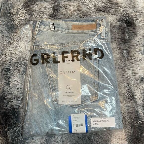 NWT! GRLFRND Denim Helena Jeans In City Rocker - Embroidered Logo, Button Fly - Picture 3 of 12